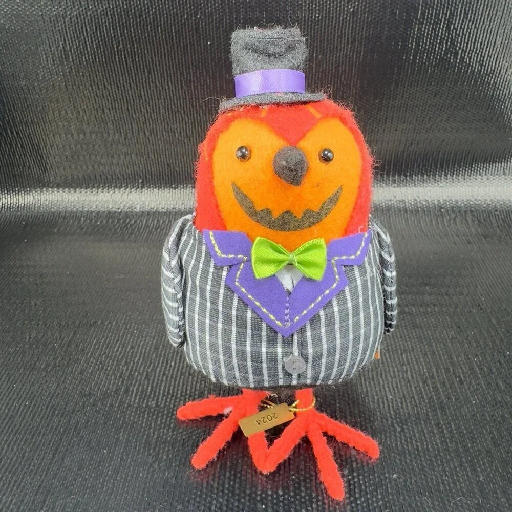 Target Hyde & EEK‎ Featherly Friends Fabric Bird 2024 With Tags Figure Gourdon